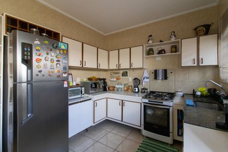 Casa à venda com 359m², 3 quartos e 3 vagas Casa à venda com 359m², 3 quartos e 3 vagasCozinha