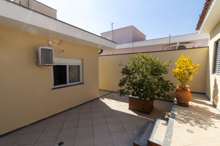 Casa à venda com 359m², 3 quartos e 3 vagas Casa à venda com 359m², 3 quartos e 3 vagasÁrea Externa