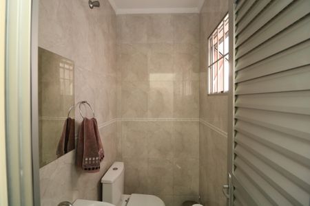 Casa à venda com 688m², 4 quartos e 5 vagasLavabo C2