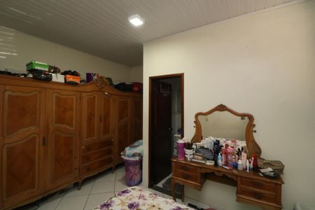 Casa à venda com 688m², 4 quartos e 5 vagasSuíte C2