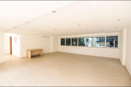 Apartamento à venda com 100m², 3 quartos e 2 vagas Apartamento à venda com 100m², 3 quartos e 2 vagasÁrea comum - Salão de festas