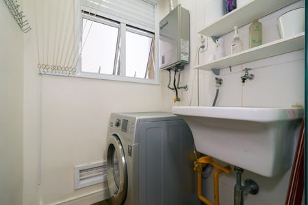 Apartamento à venda com 70m², 2 quartos e 1 vagaÁrea de Serviço