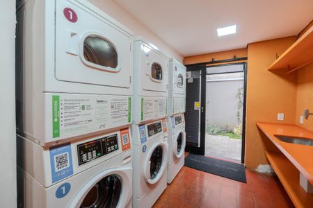 Apartamento à venda com 37m², 2 quartos e sem vaga Apartamento à venda com 37m², 2 quartos e sem vagaLavanderia