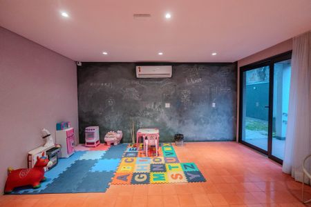 Apartamento à venda com 37m², 2 quartos e sem vaga Apartamento à venda com 37m², 2 quartos e sem vagaEspaço Kids