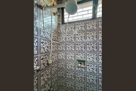 Casa à venda com 427m², 4 quartos e 8 vagas Casa à venda com 427m², 4 quartos e 8 vagasBanheiro Social
