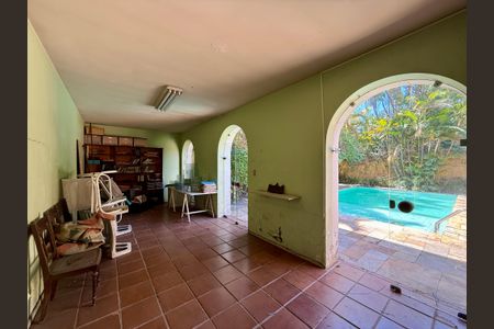Casa à venda com 427m², 4 quartos e 8 vagas Casa à venda com 427m², 4 quartos e 8 vagasSalão de Festas