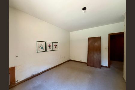Casa à venda com 427m², 4 quartos e 8 vagas Casa à venda com 427m², 4 quartos e 8 vagasSuíte 2