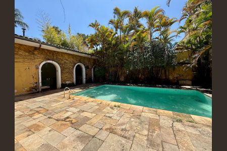 Casa à venda com 427m², 4 quartos e 8 vagas Casa à venda com 427m², 4 quartos e 8 vagasVista Suíte 2