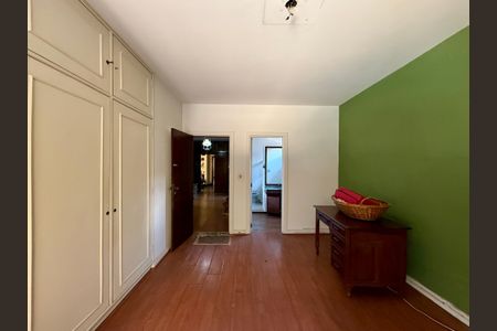 Casa à venda com 427m², 4 quartos e 8 vagas Casa à venda com 427m², 4 quartos e 8 vagasSuíte 1