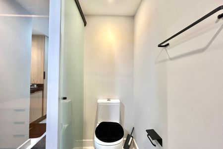 Studio para alugar com 27m², 1 quarto e sem vaga Studio para alugar com 27m², 1 quarto e sem vagaBanheiro