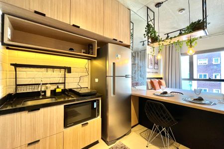 Studio para alugar com 27m², 1 quarto e sem vaga Studio para alugar com 27m², 1 quarto e sem vagaCozinha