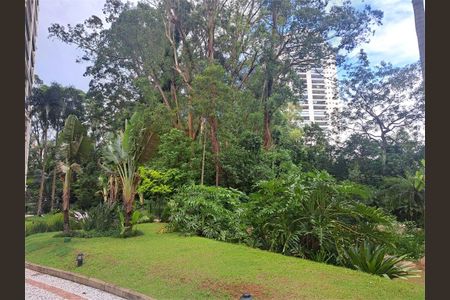 Apartamento à venda com 223m², 4 quartos e 4 vagas