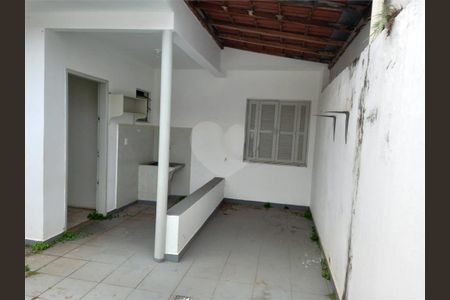 Casa à venda com 106m², 2 quartos e 2 vagas