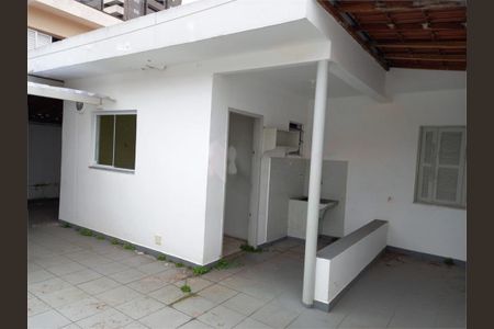 Casa à venda com 106m², 2 quartos e 2 vagas