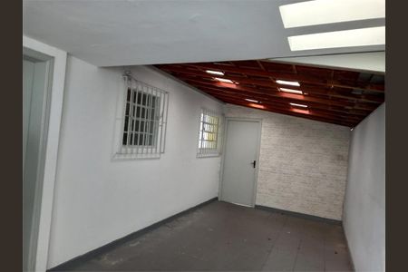 Casa à venda com 106m², 2 quartos e 2 vagas