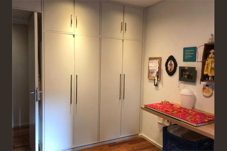 Apartamento à venda com 185m², 4 quartos e 3 vagas