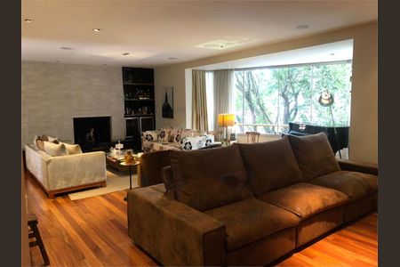Apartamento à venda com 185m², 4 quartos e 3 vagas