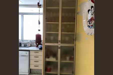 Apartamento à venda com 185m², 4 quartos e 3 vagas