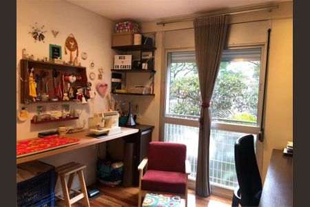 Apartamento à venda com 185m², 4 quartos e 3 vagas