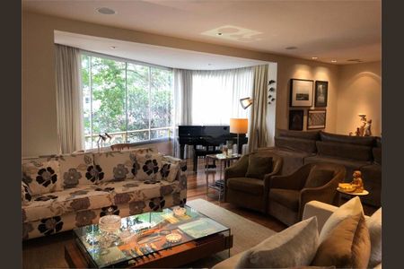 Apartamento à venda com 185m², 4 quartos e 3 vagas