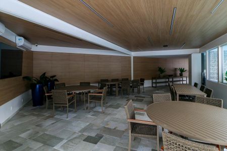 Apartamento à venda com 190m², 3 quartos e 3 vagas Apartamento à venda com 190m², 3 quartos e 3 vagasÁrea comum - Restaurante