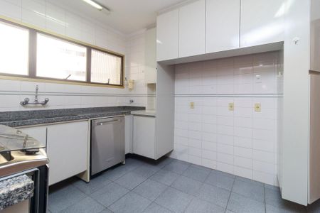 Apartamento à venda com 190m², 3 quartos e 3 vagas Apartamento à venda com 190m², 3 quartos e 3 vagasCozinha