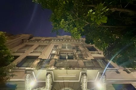 Apartamento à venda com 75m², 2 quartos e sem vaga Apartamento à venda com 75m², 2 quartos e sem vagaFachada