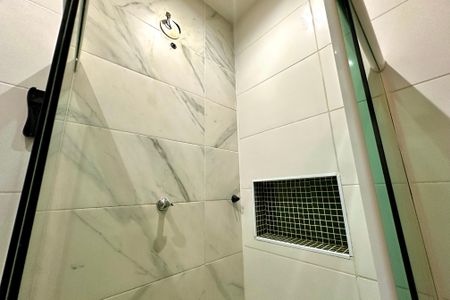Apartamento à venda com 75m², 2 quartos e sem vaga Apartamento à venda com 75m², 2 quartos e sem vagaBanheiro