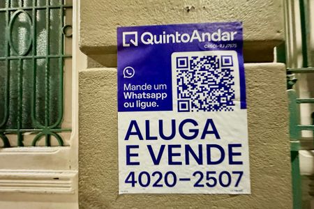 Apartamento à venda com 75m², 2 quartos e sem vaga Apartamento à venda com 75m², 2 quartos e sem vagaPlaquinha