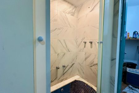 Apartamento à venda com 75m², 2 quartos e sem vaga Apartamento à venda com 75m², 2 quartos e sem vagaBanheiro