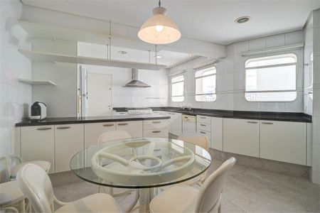 Apartamento à venda com 193m², 3 quartos e 2 vagas