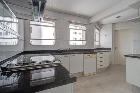 Apartamento à venda com 193m², 3 quartos e 2 vagas