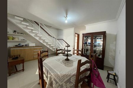 Casa à venda com 248m², 3 quartos e 3 vagas