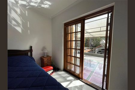 Casa à venda com 248m², 3 quartos e 3 vagas