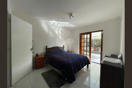 Casa à venda com 248m², 3 quartos e 3 vagas