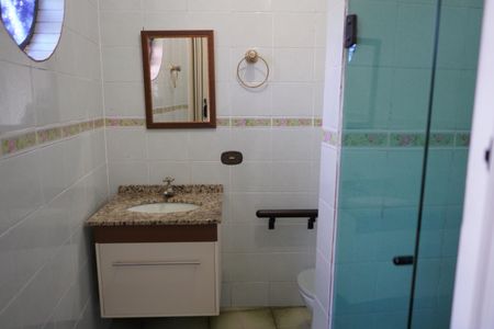 Casa à venda com 267m², 4 quartos e 3 vagasBanheiro da Suíte 2