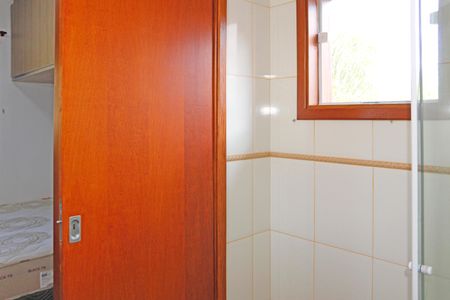 Casa de condomínio para alugar com 300m², 4 quartos e 3 vagasBanheiro da Suíte 1