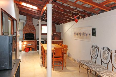 Casa de condomínio para alugar com 300m², 4 quartos e 3 vagasÁrea Externa