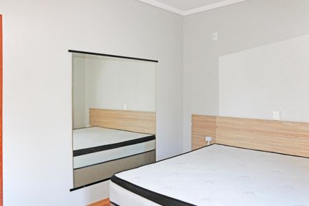 Casa de condomínio para alugar com 300m², 4 quartos e 3 vagasSuíte 2