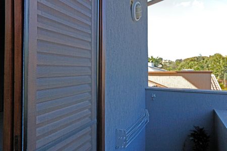 Casa de condomínio para alugar com 300m², 4 quartos e 3 vagasVaranda da Suíte 2