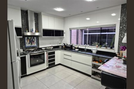 Casa à venda com 306m², 3 quartos e 2 vagas