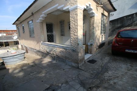 Casa à venda com 110m², 2 quartos e 2 vagasQuintal e Garagem