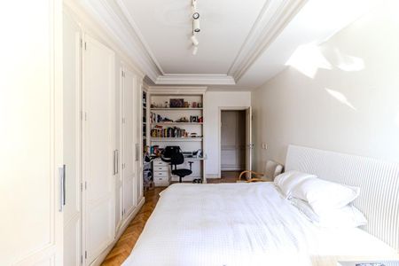 Apartamento à venda com 420m², 4 quartos e 5 vagas Apartamento à venda com 420m², 4 quartos e 5 vagasSuíte 1