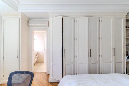 Apartamento à venda com 420m², 4 quartos e 5 vagas Apartamento à venda com 420m², 4 quartos e 5 vagasSuíte 1