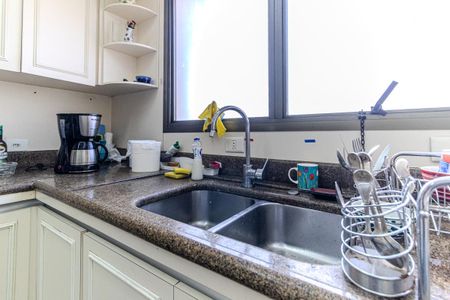 Apartamento à venda com 420m², 4 quartos e 5 vagas Apartamento à venda com 420m², 4 quartos e 5 vagasCozinha