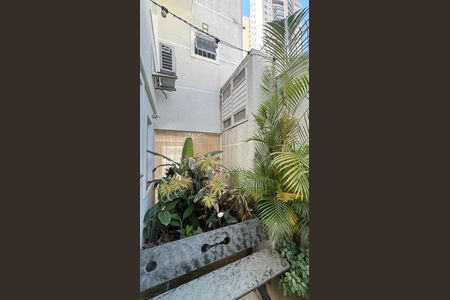 Casa à venda com 160m², 4 quartos e 3 vagas Casa à venda com 160m², 4 quartos e 3 vagasQuintal