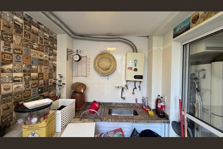 Casa à venda com 160m², 4 quartos e 3 vagas Casa à venda com 160m², 4 quartos e 3 vagasQuintal