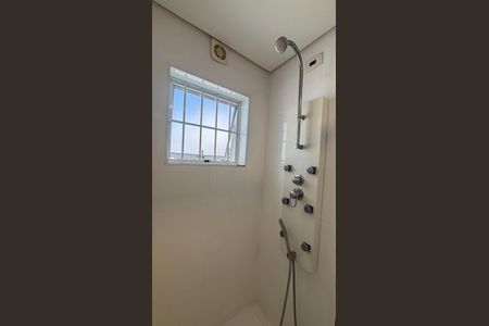 Casa à venda com 160m², 4 quartos e 3 vagas Casa à venda com 160m², 4 quartos e 3 vagasBanheiro da Suíte 2