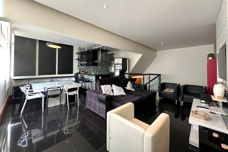 Apartamento à venda com 129m², 3 quartos e sem vaga Apartamento à venda com 129m², 3 quartos e sem vagaSala