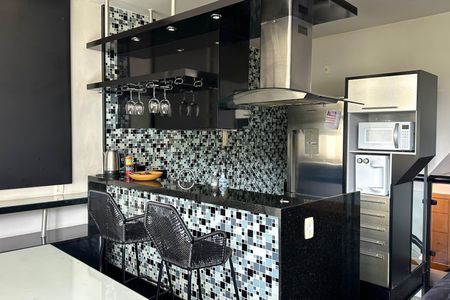 Apartamento à venda com 129m², 3 quartos e sem vaga Apartamento à venda com 129m², 3 quartos e sem vagaSala